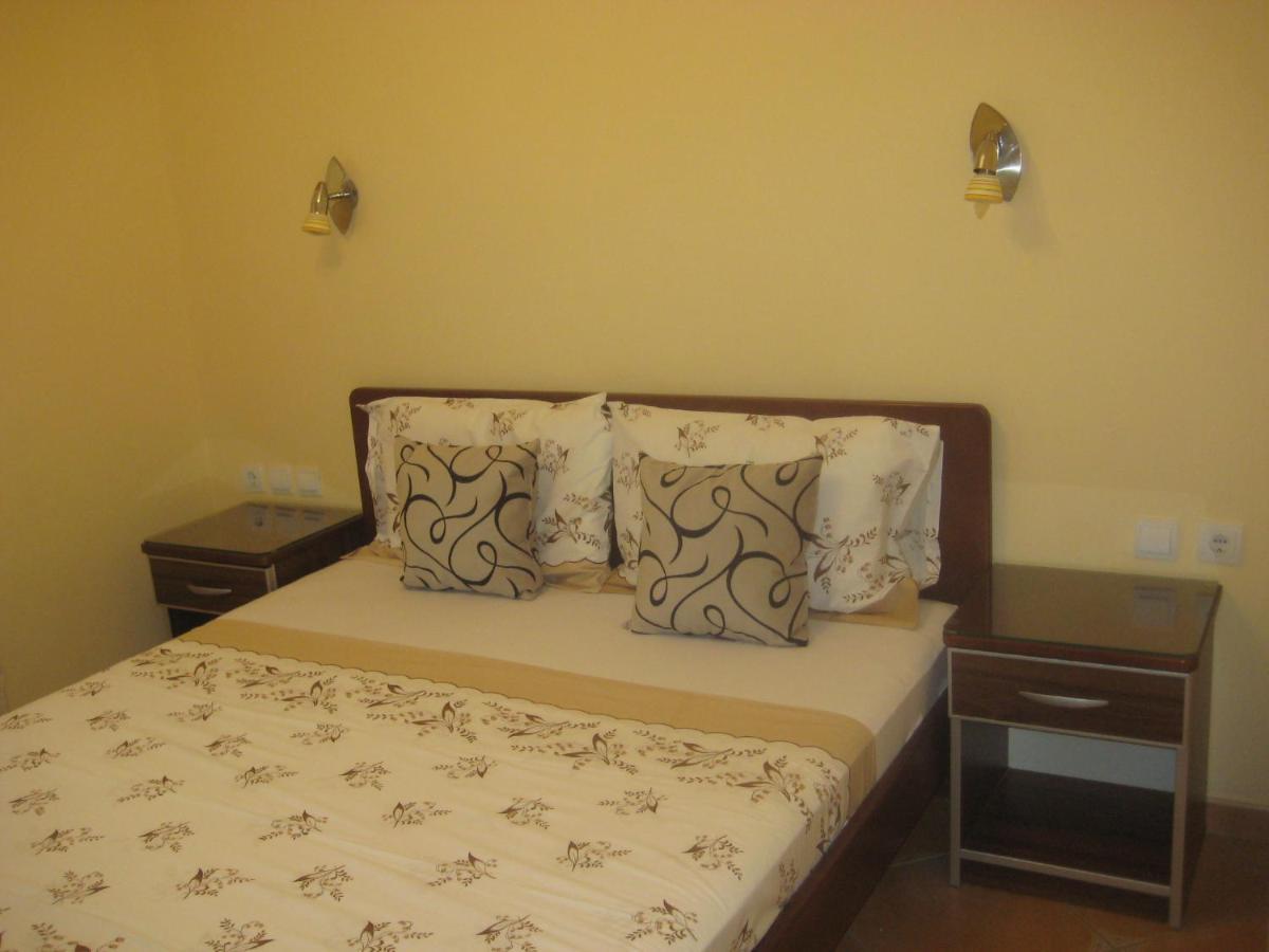 Apartmani Becici Kamer foto