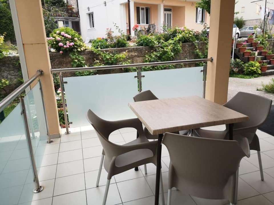 Apartmani Becici Kamer foto