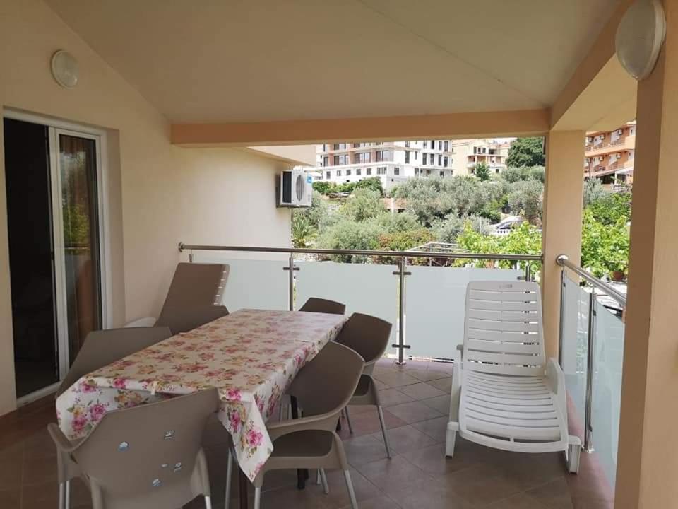 Apartmani Becici Buitenkant foto